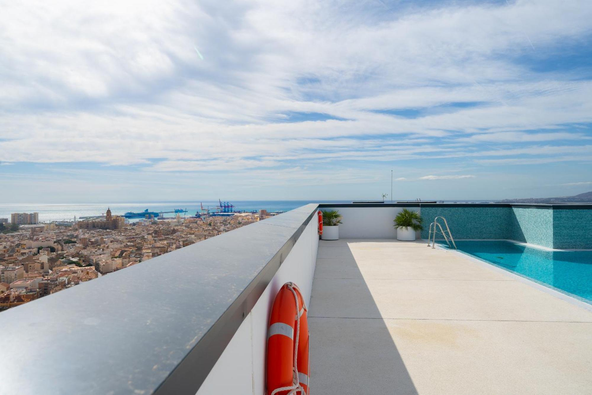 Апартаменты Xpce Urban 3 Malaga Skyline - Parking Free Экстерьер фото